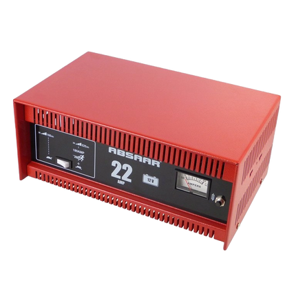 Jumpstarter en acculader merk Absaar met rode behuizing en opschrift 22A maximale laadstroom. De voorzijde toont een analoge display (ampere meter) en een schakelaar om te kiezen tussen traag of standaard laden. Het model is een SH180 12V