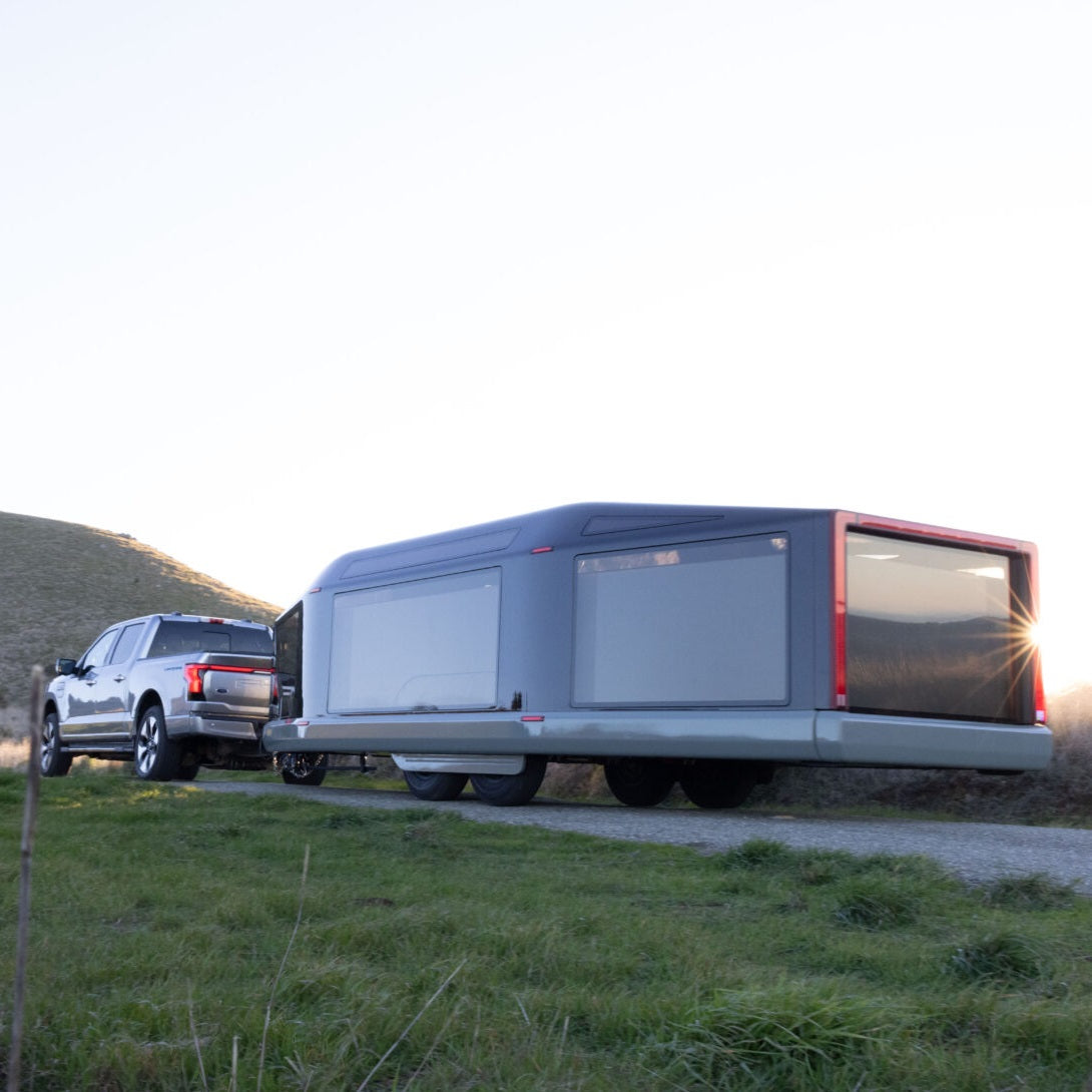 De Lightship L1 elektrische caravan trailer gaat in productie