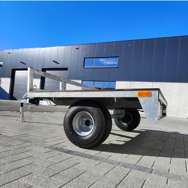 Motortrailer - enkelas - 2 motoren - met oprijplaat - 750KG