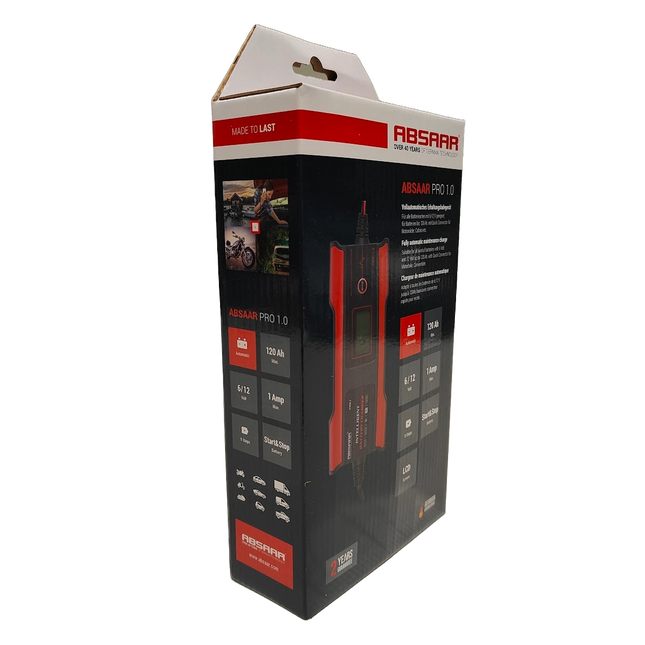 Absaar Pro 1.0 in originele verpakking met specificaties vermeld op de doos: 6/12V, 120Ah, 1 Amp druppellader. Absaar "Made to last" originele doos met accu lader voor moto's en auto's, waterdicht IP65