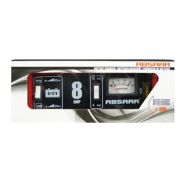 Acculader in verpakking met vermelding stroomsterkte 8 ampere voor auto's en moto's, keuze schakelaar voor 6V of 12V