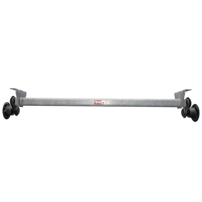 Vooraanzicht van een Knott torsieas type VG7-L met padden van 50mm hoog. De afstand tussen de padden is 126cm, de afstand tussen de wiel flenzen is 156cm.