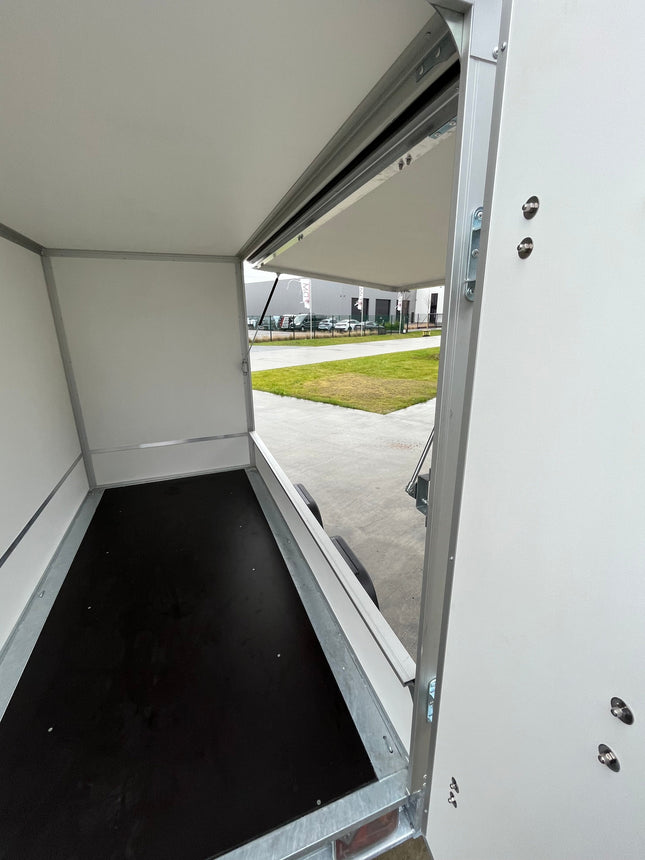 Verkoopswagen - enkelas - wit - 750kg